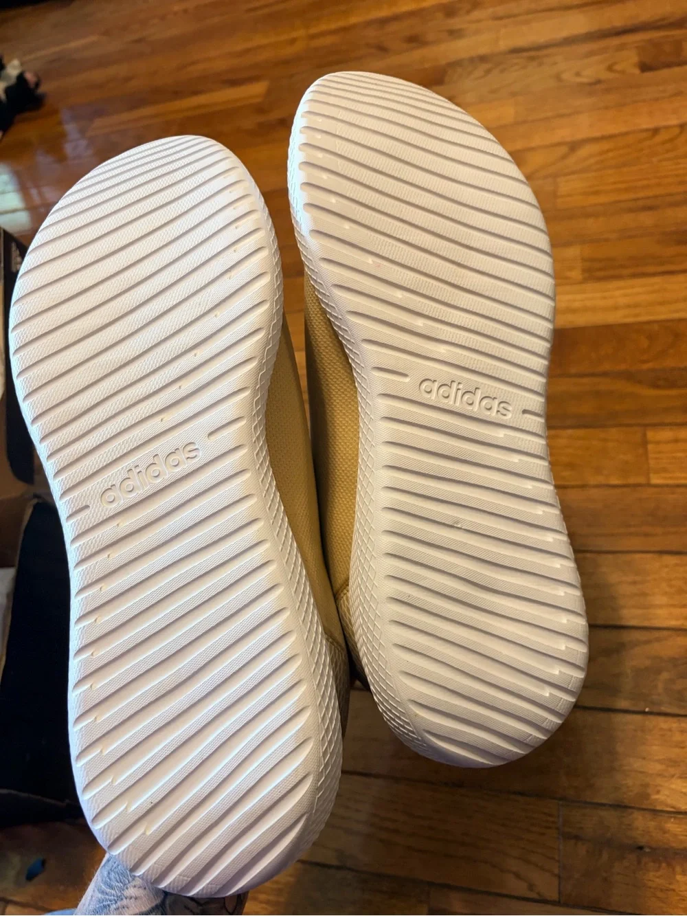 adidas casual athletic